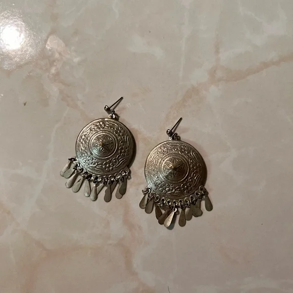 Vintage tribal/boho silver earrings. Very light weight. Post back and dangles! - Picture 1 of 5